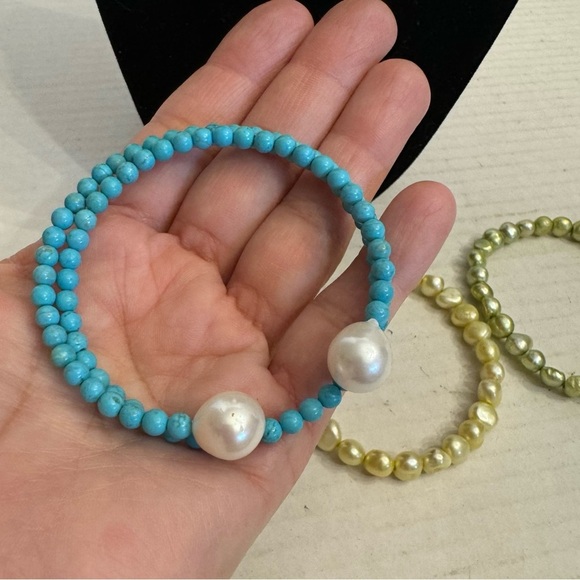 Jewelry Lot Faux Turquoise and Fresh Water Pearls Necklace and Bracelets - Picture 11 of 13
